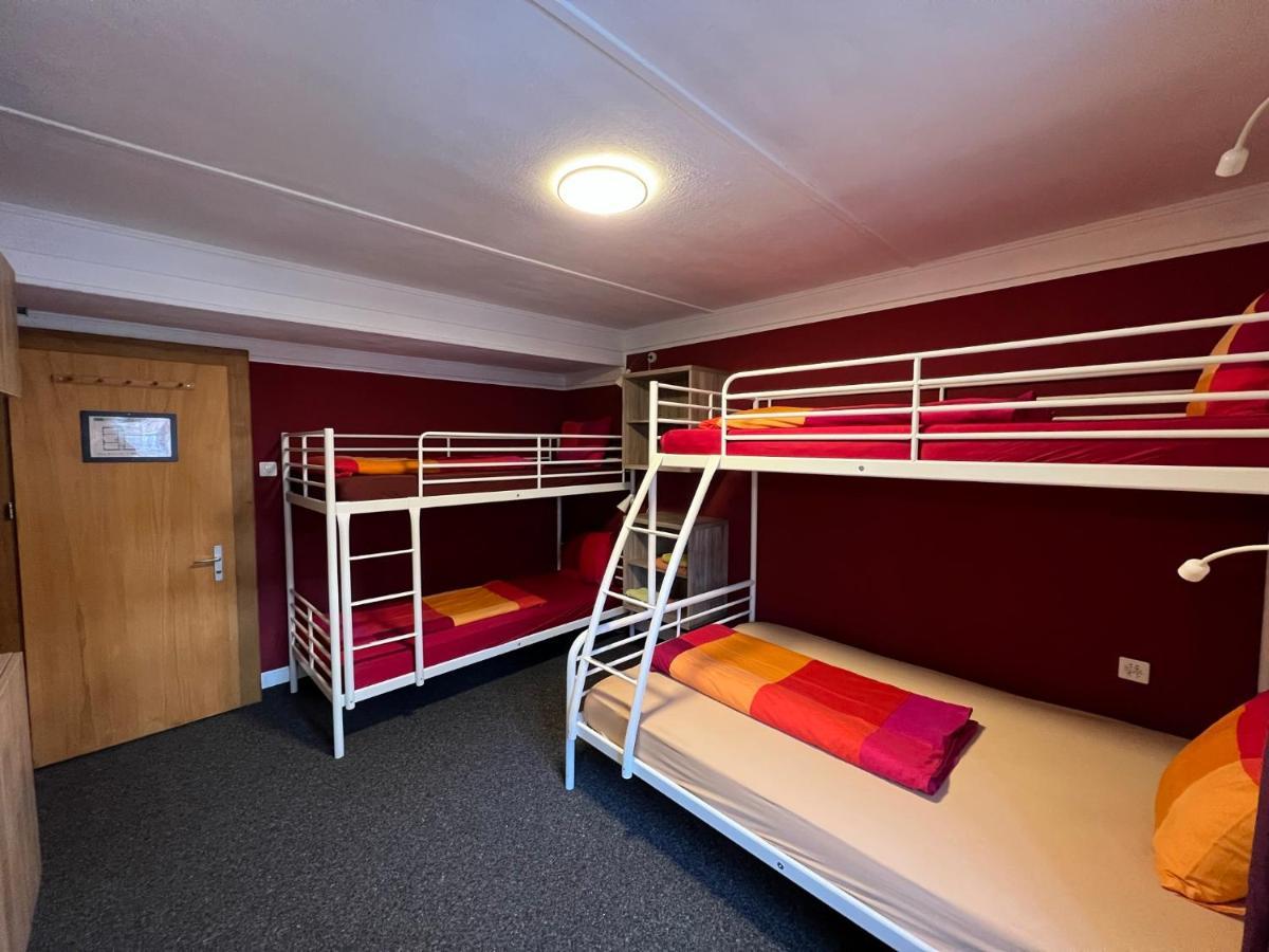 Hostel Adventure